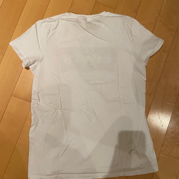 Levi’s tshirt - Picture 4 of 5